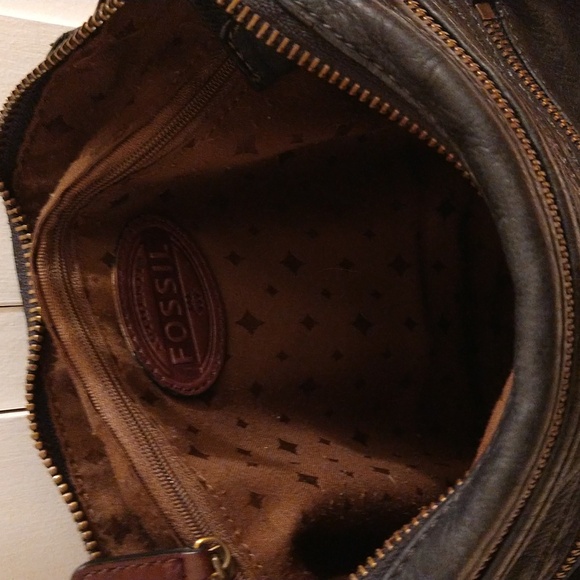 Fossil Explorer black and brown shoulder bag - Picture 6 of 8